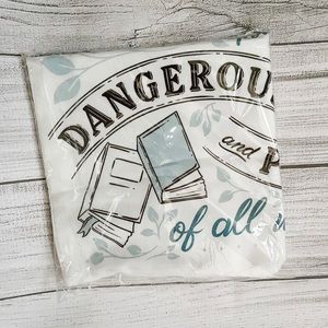 Throne of Glass cushion cover